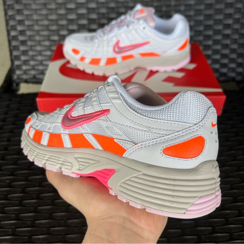 NIKE P-6000 DIGITAL PINK CRIMSON Size 6 W - Picture 4 of 5